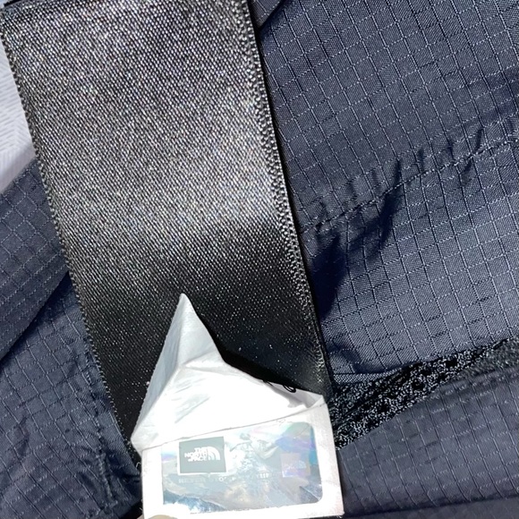 The North Face Venture 2 Jacket Black - Picture 11 of 13